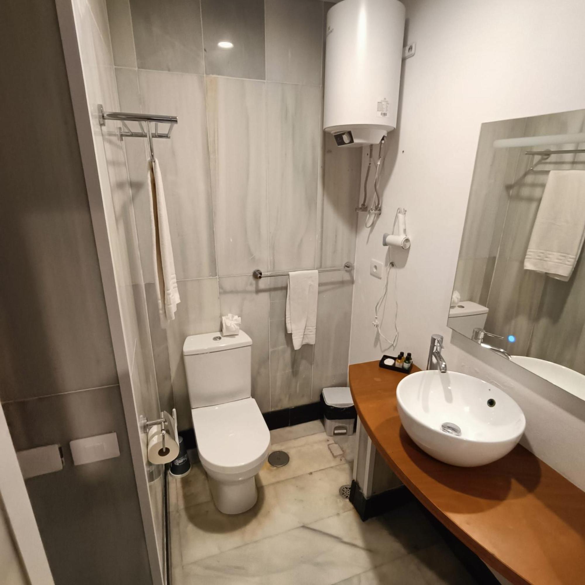 Hotel Oceano Centro (Adults Only) سانتا كروز دي تينيريف المظهر الخارجي الصورة