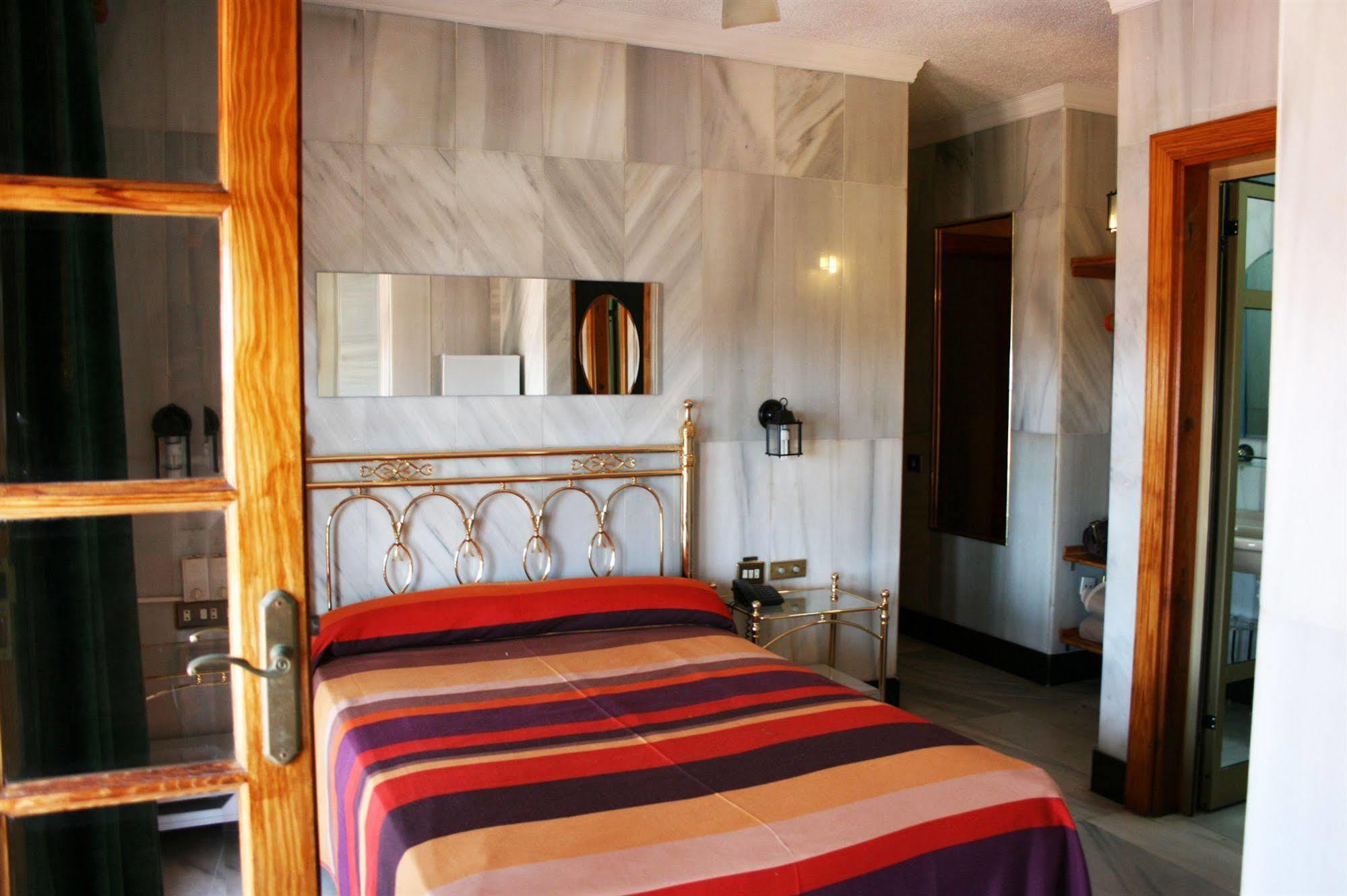 Hotel Oceano Centro (Adults Only) سانتا كروز دي تينيريف المظهر الخارجي الصورة